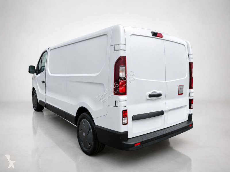 Bedrijfswagen Renault L2H1 3T BLUE DCI 150 RED...