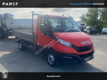 Utilitaire benne standard Iveco