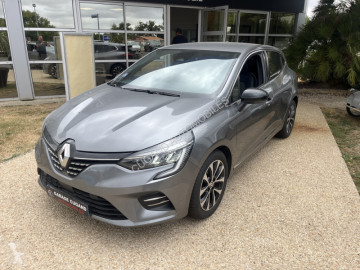 Coche berlina Renault