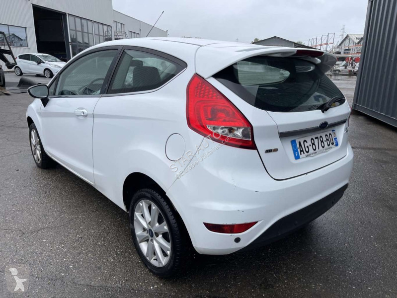 عربة نفعية Ford