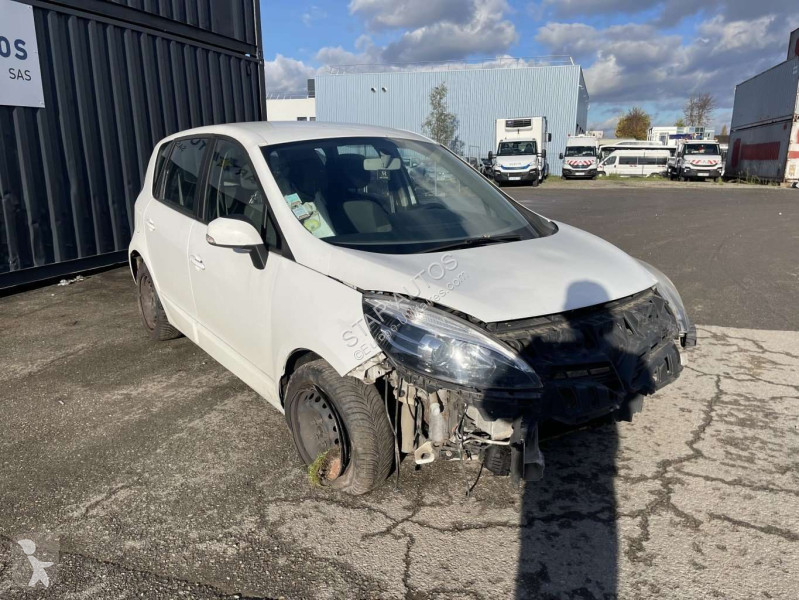 عربة نفعية Renault