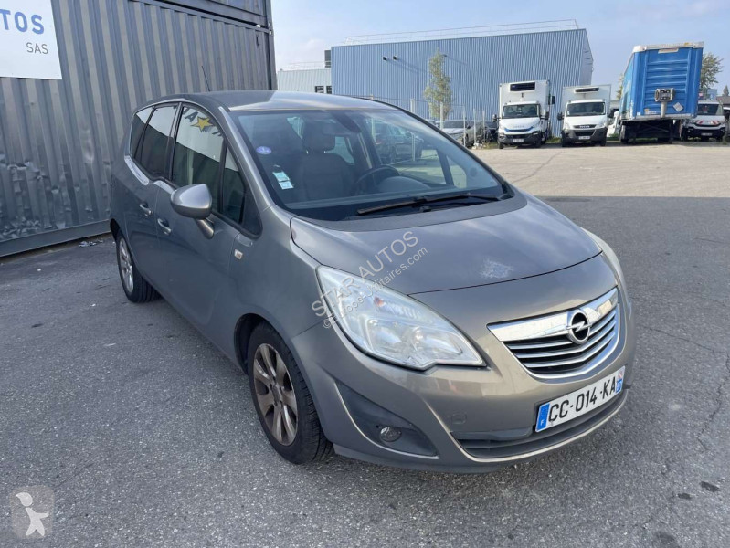 Samochód dostawczy Opel