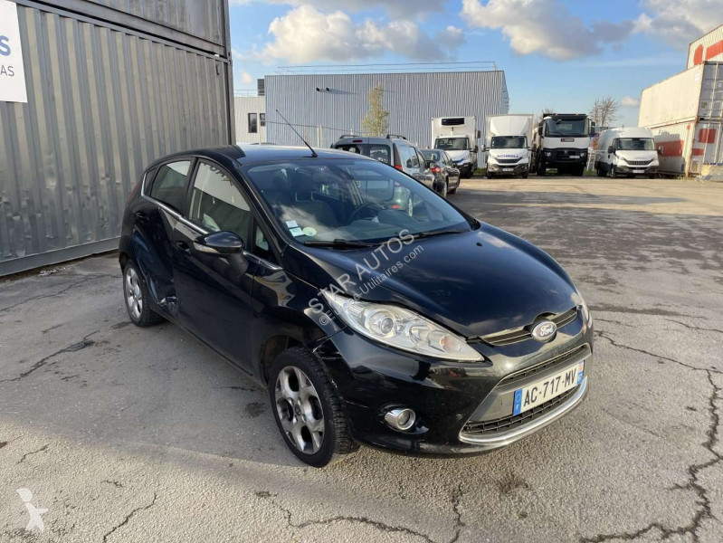 Véhicule utilitaire Ford
