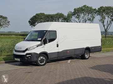 Лекотоварен фургон Iveco