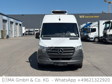 عربة نفعية برّاد Mercedes