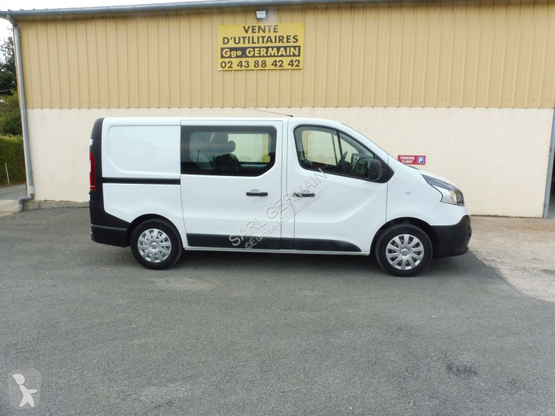 Véhicule utilitaire Renault TRAFIC III FG L1H1...