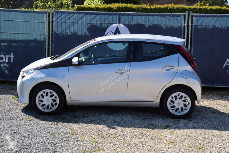 Autoutilitară Toyota