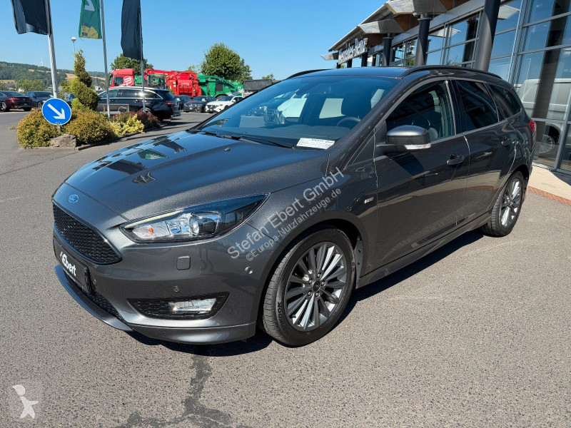 Samochód dostawczy Ford Turnier...