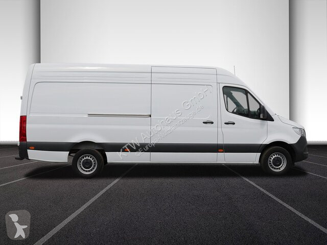 Véhicule utilitaire Mercedes Sprinter 317...