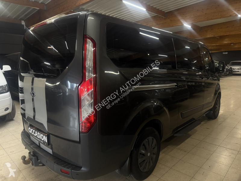 عربة نفعية Ford TOURNEO CUSTOM 300 L2H1 2.2...