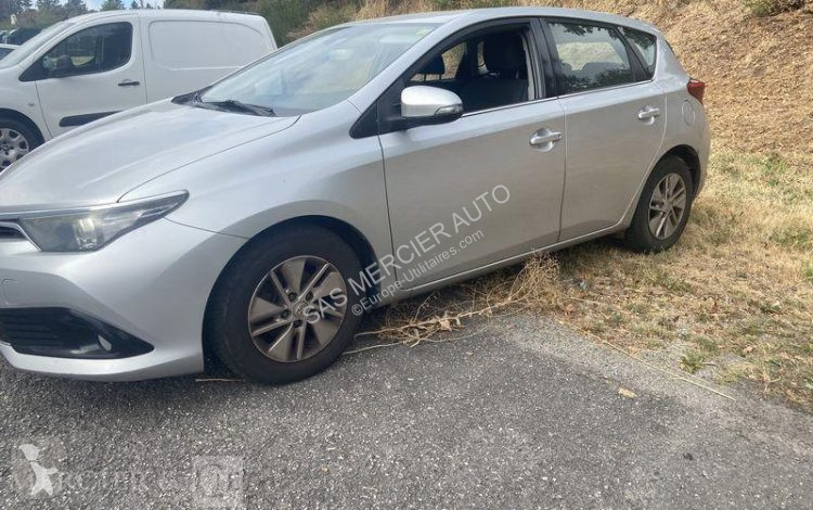 Véhicule utilitaire Toyota