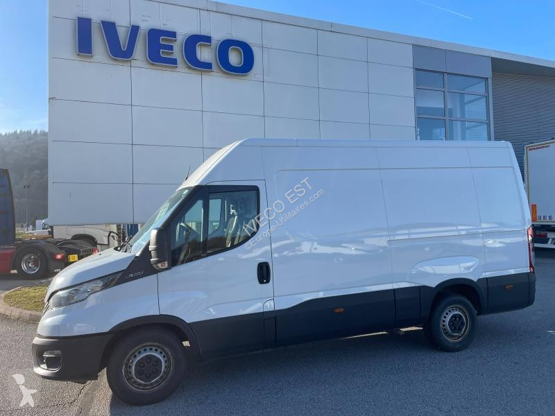 Véhicule utilitaire Iveco 35S Fg 35S14 V12m3 -...