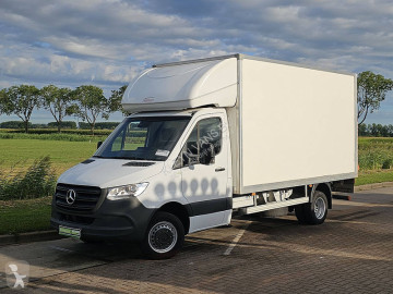 Caja cerrada Mercedes