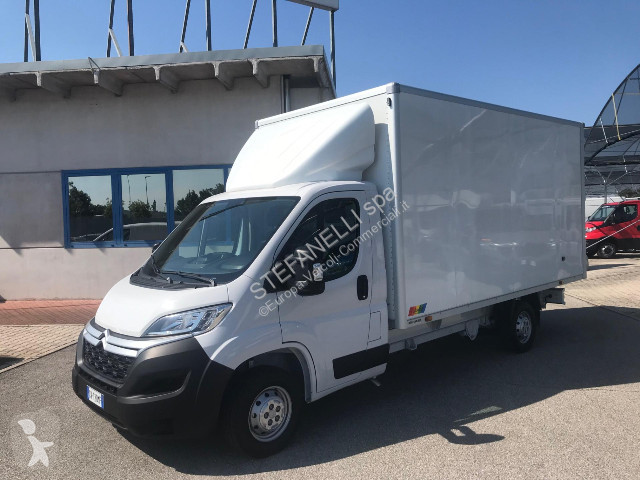 عربة نفعية Citroën Jumper 35 L4 2.2 bluehdi...