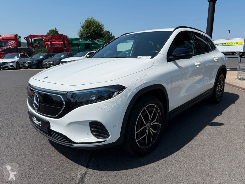 Mercedes EQA 300 4M...