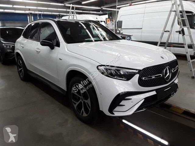 Furgoneta Mercedes 300e 4M AMG+Pano+Memory+360...