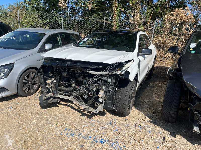 عربة نفعية Mercedes GLA 220d 170 4-Matic / FD442