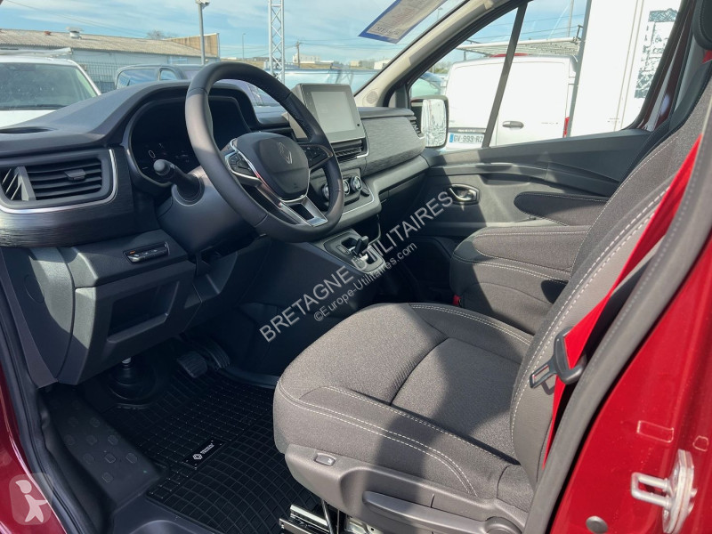 Furgoneta Renault TRAFIC III FG NEUF: CARMIN 5...