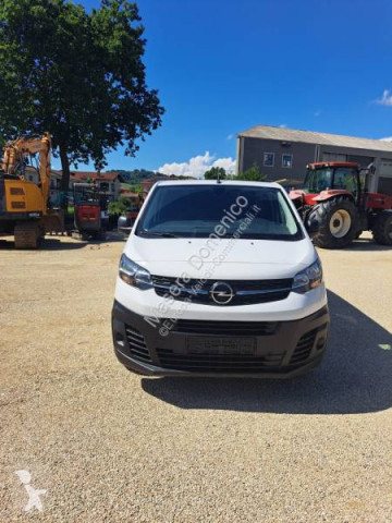 Lehké dodávkové auto Opel