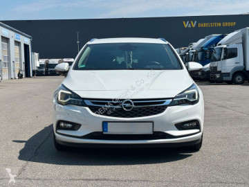 Лек автомобил седан Opel