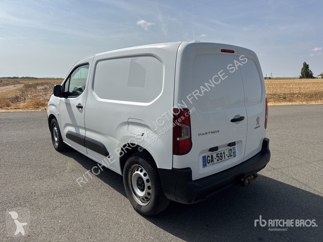 Véhicule utilitaire Peugeot