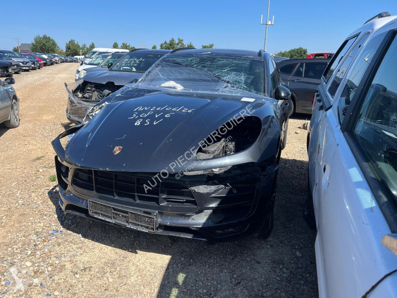Véhicule utilitaire Porsche 3.0i V6 360 GTS /...