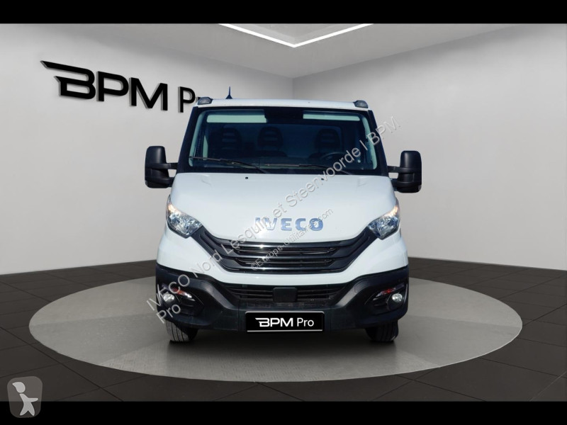 Véhicule utilitaire Iveco CCb 35C16H3.0...