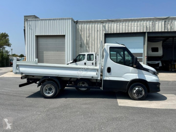 Utilitaire benne standard Iveco
