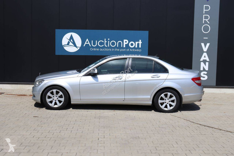 عربة نفعية Mercedes CDI C-Klasse