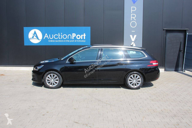 عربة نفعية Peugeot