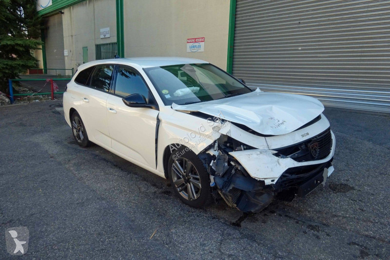 عربة نفعية Peugeot BREAK 1,5 HDI 131