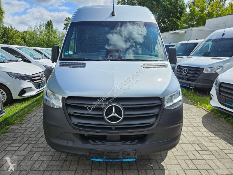 Mercedes 317 CDI...