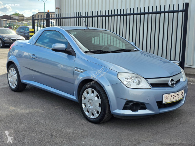 Furgoneta Opel tigra