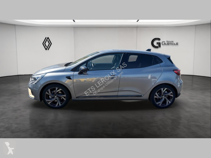 عربة نفعية Renault CLIO V