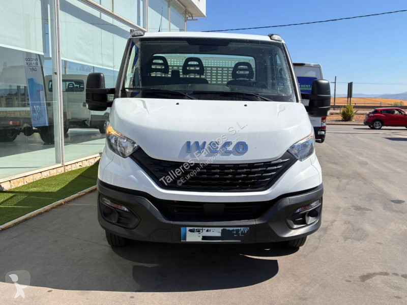 Furgoneta Iveco  35C16 3.0 CAJA BASCULANTE