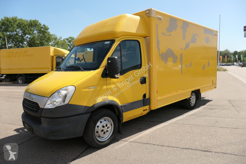 Véhicule utilitaire Iveco Daily 35 S11 C30C...