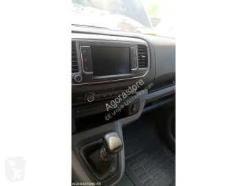Lehké dodávkové auto