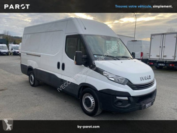 Fourgon moyen Iveco