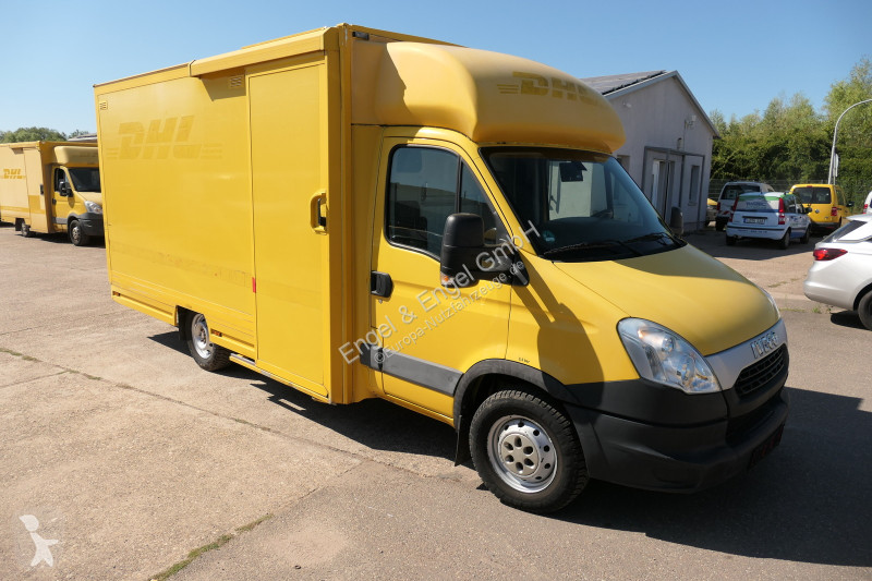 Véhicule utilitaire Iveco Daily 35 S11 C30C...