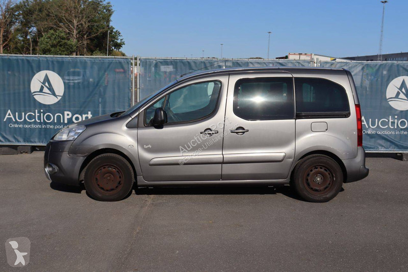 Véhicule utilitaire Peugeot