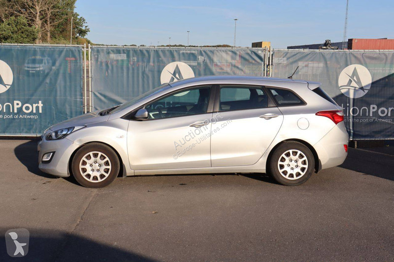 Samochód dostawczy Hyundai i30