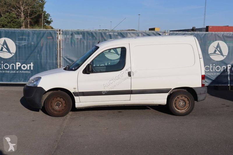 Véhicule utilitaire Peugeot