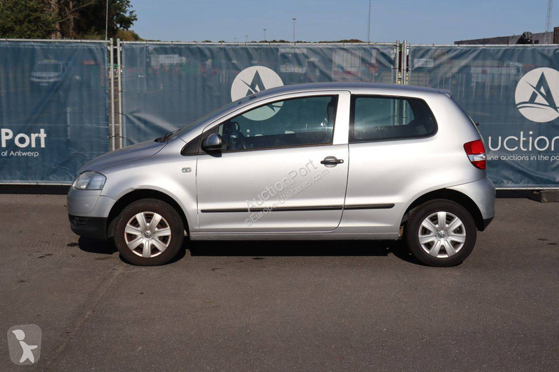 عربة نفعية Volkswagen Fox