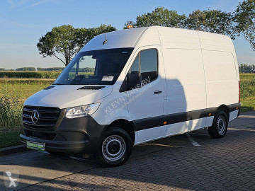 Mercedes cargo van
