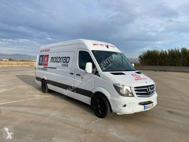 Furgoneta Mercedes