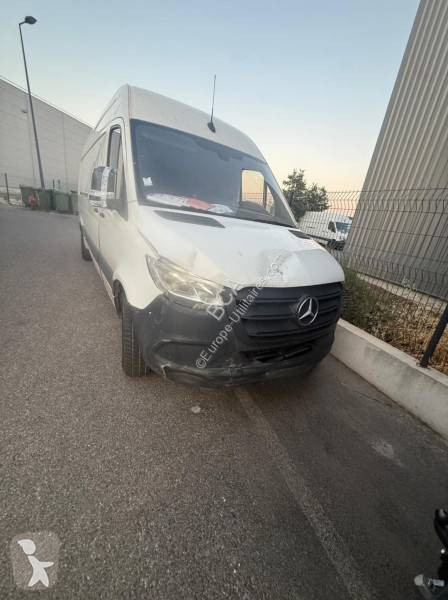 Furgoneta Mercedes