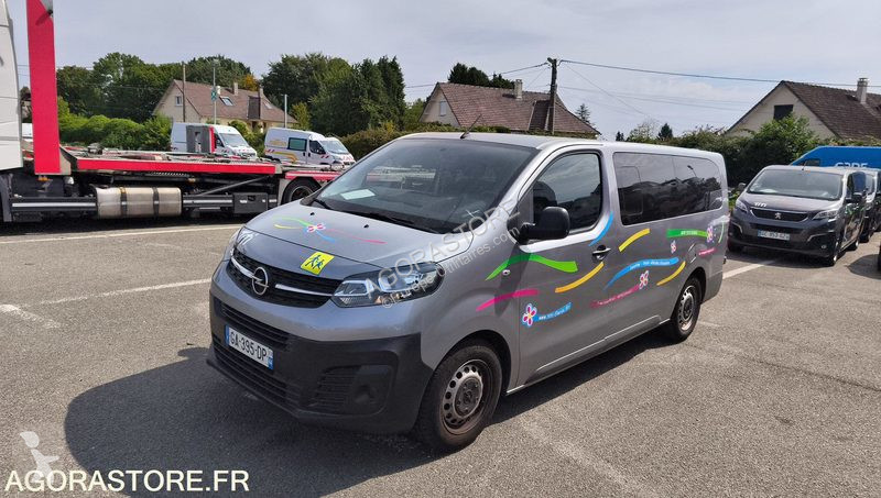 Véhicule utilitaire Opel ZAFIRA