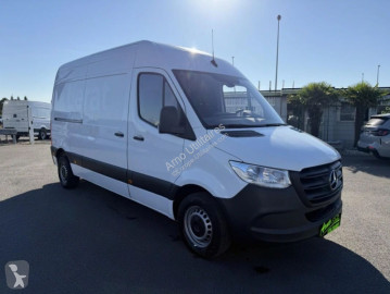 Véhicule utilitaire Mercedes