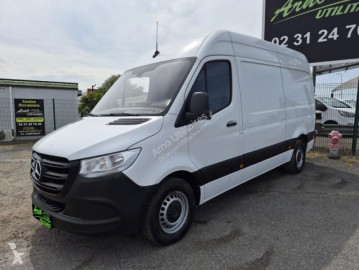 Véhicule utilitaire Mercedes