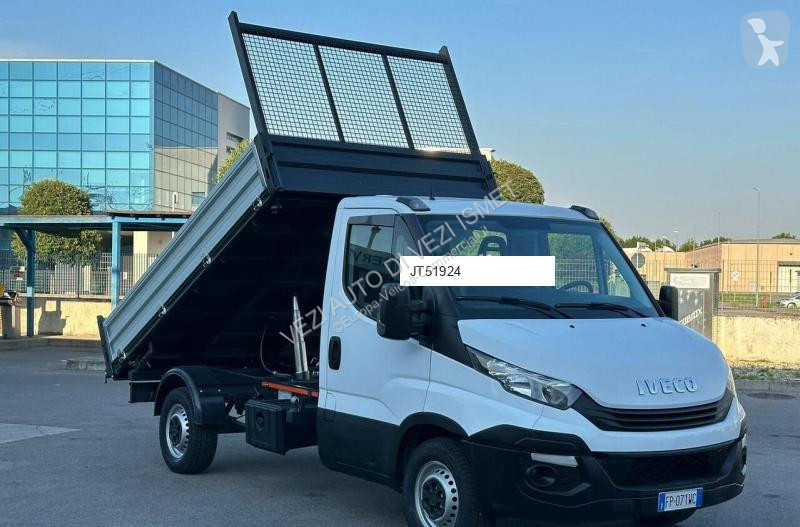 عربة نفعية Iveco